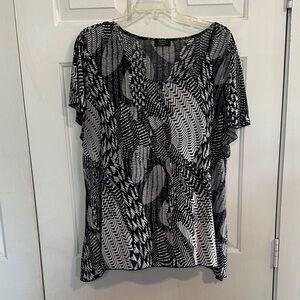 Shannon Ford woman black and grey top size 3x